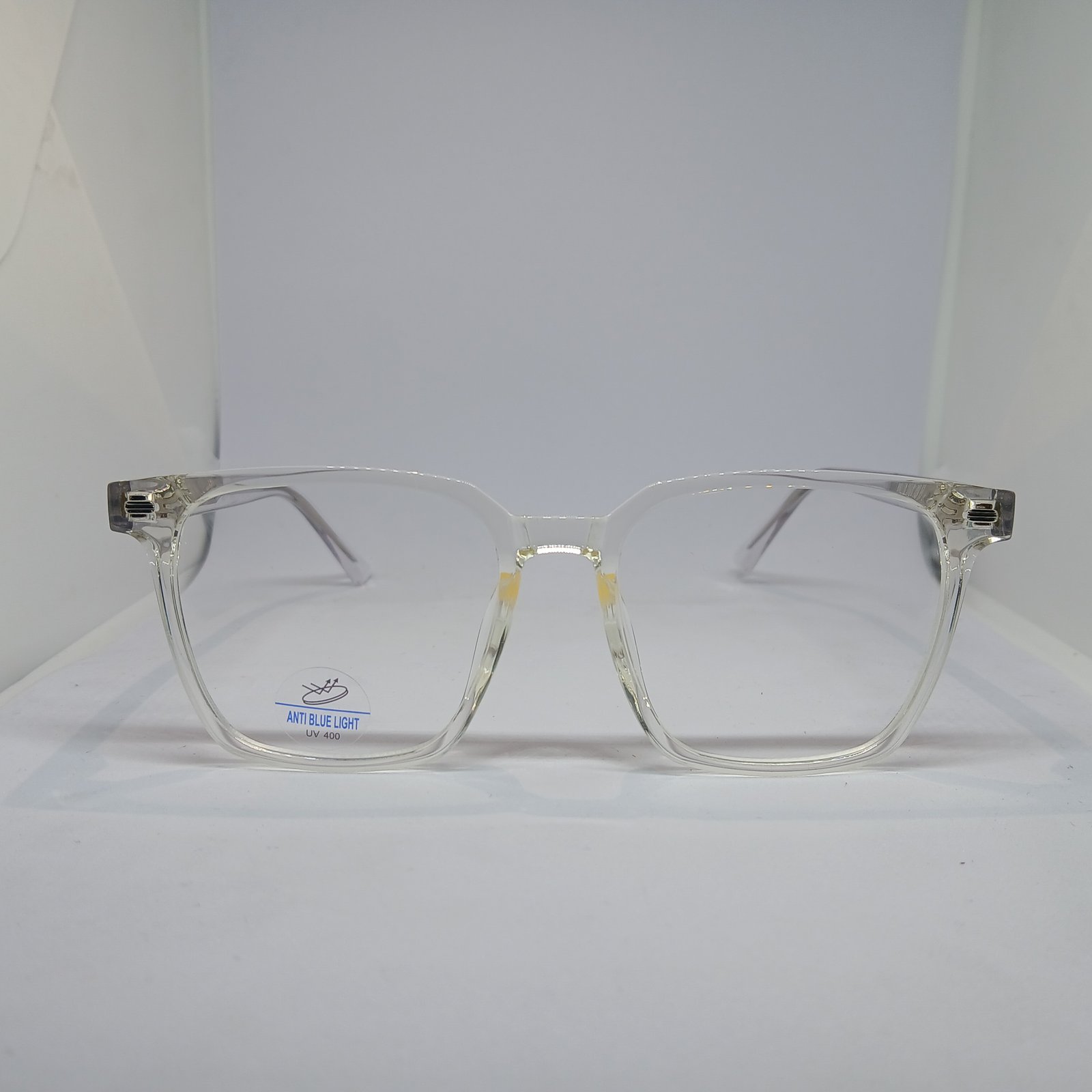 White Transparent Blue-cut Frame With Rod 